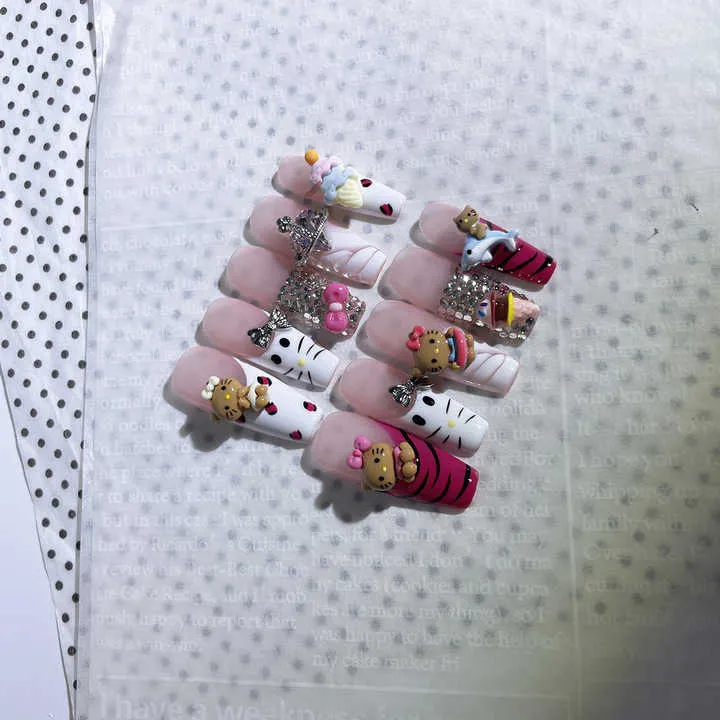 اكسسوارات الاظافر-nail accessories