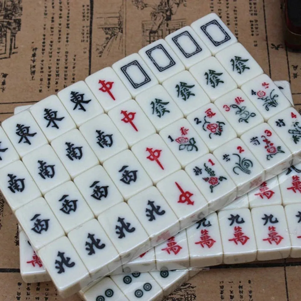 Chinese Numbered Large Acrylic Tiles Portable Carving Travel Mahjong Premium Mahjong Set 144 For Family Party Table Game